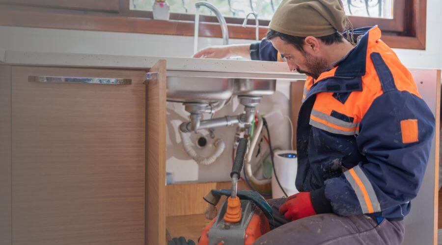 Professional expert plumbing services in Albers, IL